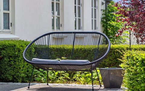 Malinda - 500M from the Sea: Apartment, Shade, Balcony, Chair, Fence, Outdoor Furniture, Aluminium, Artificial Turf