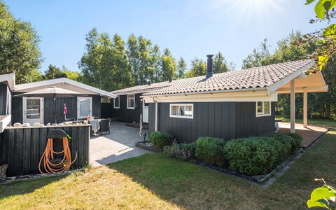 Gardis - 100M from the Sea: Roof, House, Home, Cottage, Siding, Estate, Driveway, Garden Buildings, Yard, Shed