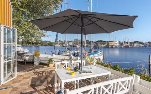Goda - 5M from the Sea: Residential Area, Roof, Suburb, Driveway, Estate, Chimney