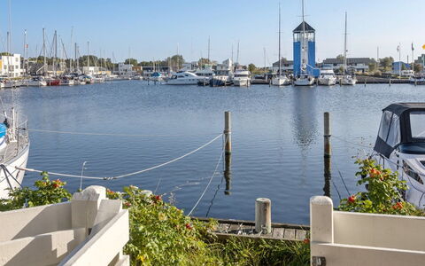 Goda - 5M from the Sea: Residential Area, Roof, Suburb, Driveway, Estate, Chimney