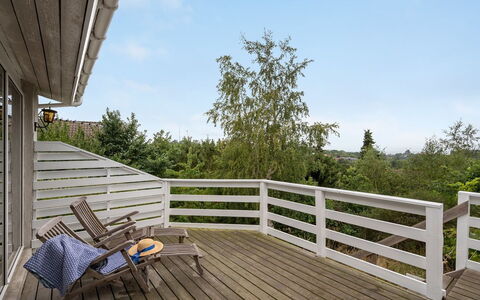 Frauke - 1Km from the Sea: Wood, Home, Porch, Deck, Hardwood, Roof, Wood Stain, Wood Flooring, Eco Hotel