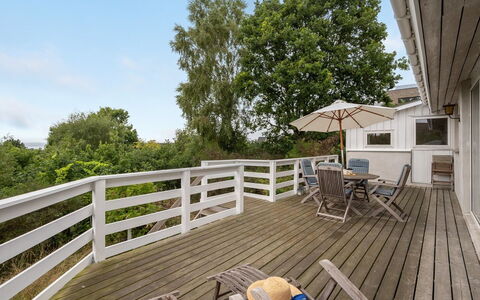 Frauke - 1Km from the Sea: Wood, Home, Porch, Deck, Hardwood, Roof, Wood Stain, Wood Flooring, Eco Hotel