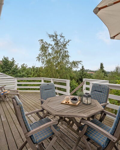 Frauke - 1Km from the Sea