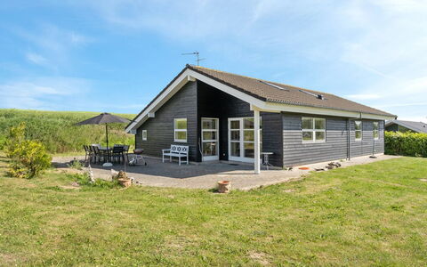 Bitha - 400M from the Sea: Roof, House, Land Lot, Home, Cottage, Estate, Garden Buildings, Shade, Log Cabin, Landscaping