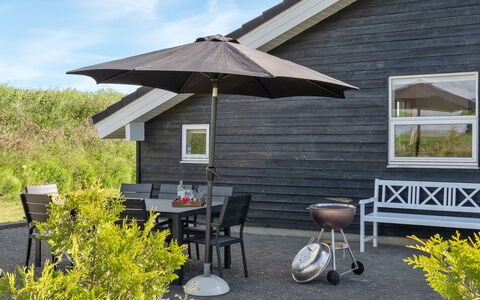Bitha - 400M from the Sea: Roof, House, Land Lot, Home, Cottage, Estate, Garden Buildings, Shade, Log Cabin, Landscaping