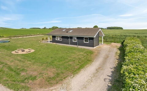 Bitha - 400M from the Sea: Roof, House, Land Lot, Home, Cottage, Estate, Garden Buildings, Shade, Log Cabin, Landscaping