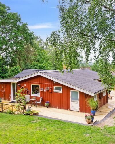 Reika - 1Km from the Sea