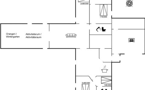 Toska: Daytime, Building, Urban Area, Metropolitan Area, City, Apartment, Neighbourhood, Metropolis, Skyscraper
