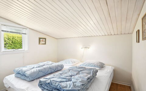 Annabeth - 300M to the Fjord: Wood, Bedroom, Ceiling, Bed, Floor, Interior Design, Flooring, Bed Sheet, Bedding, Home