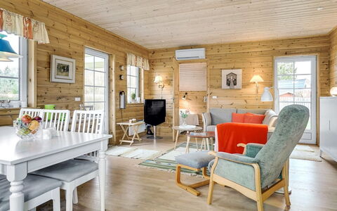 Goti - 1Km to the Fjord: Residential Area, Roof, Suburb, Driveway, Estate, Chimney