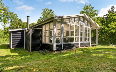 Gunward - 1.5Km from the Sea: Residential Area, Roof, Suburb, Driveway, Estate, Chimney