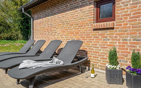 Ehlin - 150M from the Sea: Thatching, Cottage, House, Roof, Home, Farmhouse, Hut, Estate, Village
