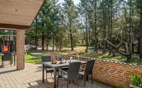 Ehlin - 150M from the Sea: Thatching, Cottage, House, Roof, Home, Farmhouse, Hut, Estate, Village
