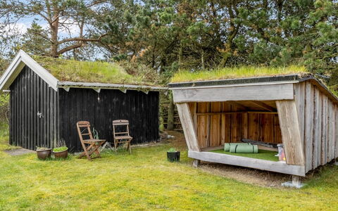 Alexi - 150M from the Sea: Cottage, Shed, Hut, Farmhouse, Prairie, Shack, Barn, Log Cabin, Garden Buildings