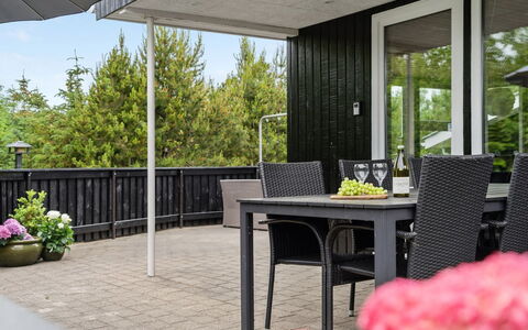 Frudde - 400M from the Sea: Roof, House, Home, Cottage, Siding, Estate, Driveway, Garden Buildings, Yard, Shed