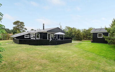 Frudde - 400M from the Sea