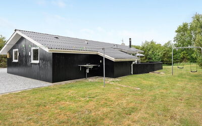 Frudde - 400M from the Sea