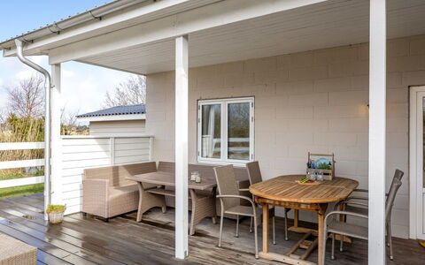 Gerko - 150M from the Sea: Roof, House, Home, Cottage, Siding, Estate, Driveway, Garden Buildings, Yard, Shed