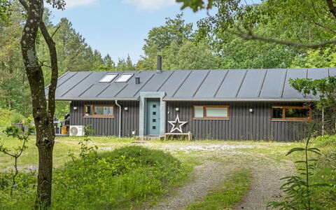 Thorine - 750M from the Sea: Wood, Home, Porch, Deck, Hardwood, Roof, Wood Stain, Wood Flooring, Eco Hotel