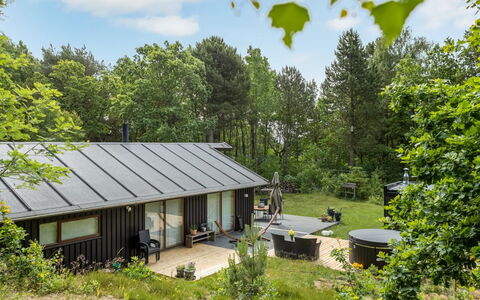 Thorine - 750M from the Sea: Wood, Home, Porch, Deck, Hardwood, Roof, Wood Stain, Wood Flooring, Eco Hotel