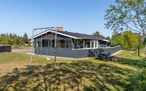Hylleborg - 400M from the Sea: Thatching, Cottage, House, Roof, Home, Farmhouse, Hut, Estate, Village