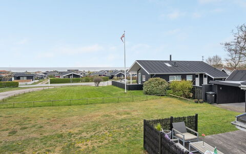 Aarto - 250M from the Sea: Roof, House, Home, Cottage, Siding, Estate, Driveway, Garden Buildings, Yard, Shed