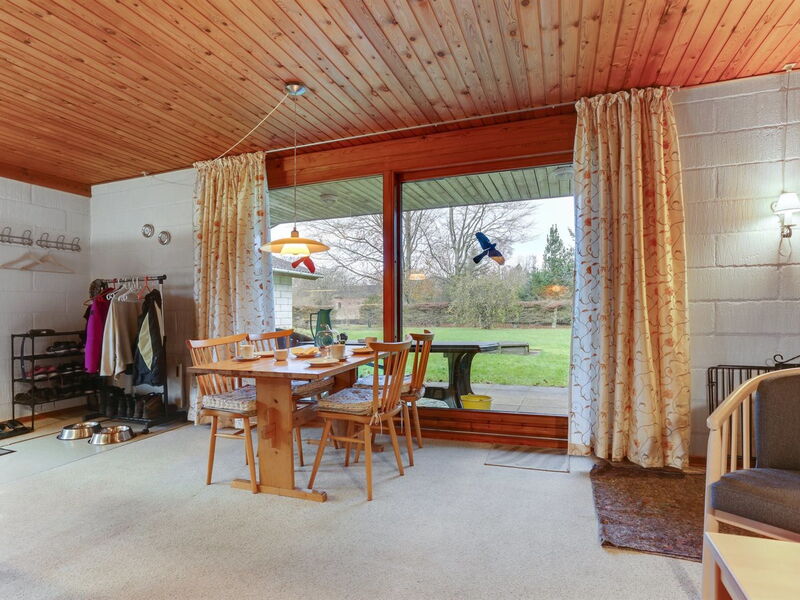 anemarie - 450m From The Sea