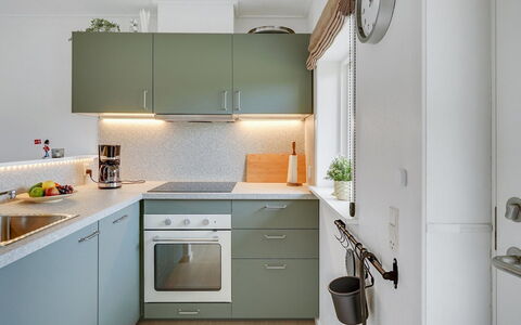 Sipi - 100M from the Sea: Kitchen, Kitchen Appliance, Countertop, Furniture, Interior Design, Major Appliance, Cabinetry, Flooring, Wood, Kitchen Stove