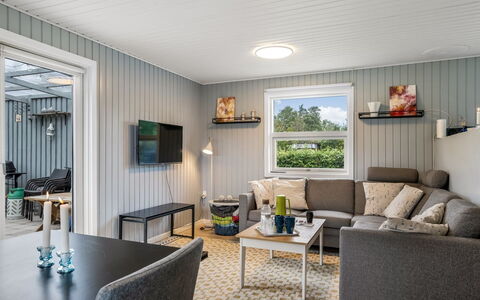 Kjartan - 1.2Km from the Sea: Wood, Interior Design, Flooring, Floor, Home, Ceiling, Furniture, Room, Living Room, Wood Stain