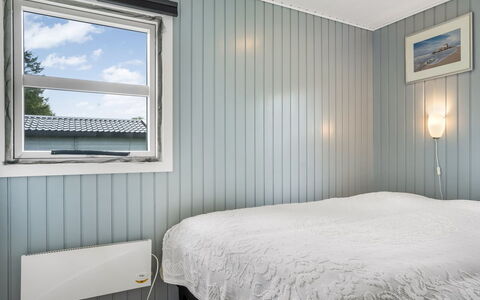 Kjartan - 1.2Km from the Sea: Wood, Ceiling, Interior Design, Flooring, Floor, Bedroom, Bedding, Bed, Bed Sheet, Room