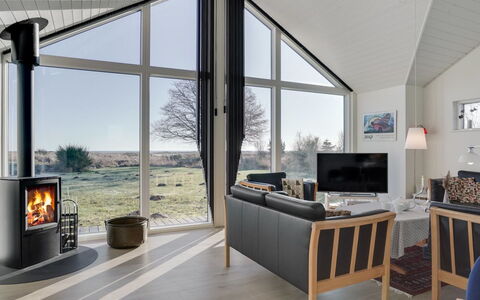 Timmi - 100M from the Sea: Thatching, Cottage, House, Roof, Home, Farmhouse, Hut, Estate, Village