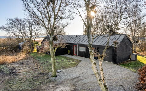 Timmi - 100M from the Sea: Thatching, Cottage, House, Roof, Home, Farmhouse, Hut, Estate, Village