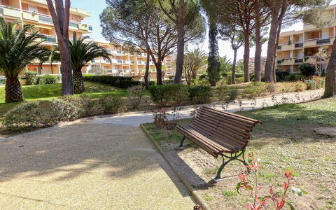 Bormes-Les-Mimosas 200: Apartment, Condominium, Garden, Shade, Walkway, Landscaping, Lawn, Yard, Outdoor Bench