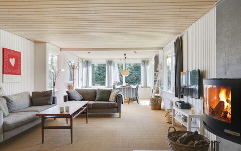 Anevay - 300M from the Sea: Roof, House, Home, Cottage, Siding, Estate, Driveway, Garden Buildings, Yard, Shed