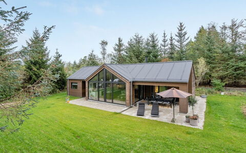 Tilke - 400M from the Sea: Plant Community, Sunlight, Herbaceous Plant, Garden, Plantation, Agriculture, Farm