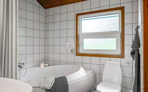 Jaakob - 4Km from the Sea: Plumbing Fixture, Interior Design, Flooring, Bathroom, Ceiling, Floor, Plumbing, Tap, Room, Sink