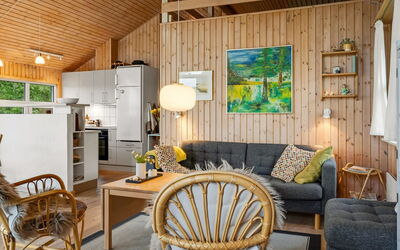 Jaakob - 4Km from the Sea