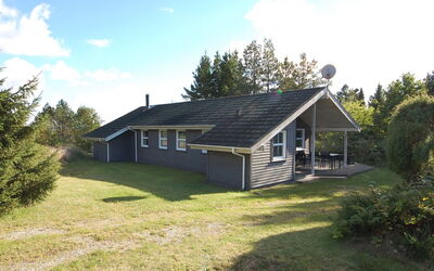 Jaakob - 4Km from the Sea