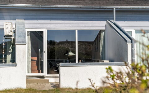 Edisa - 50M from the Sea: Grass, House, Roof, Home, Cottage, Shrub, Land Lot, Rural Area, Farmhouse, Groundcover