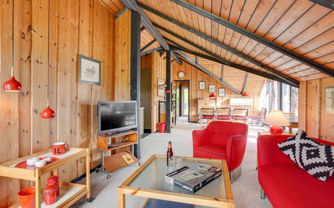 Tenho - 4.4Km from the Sea: House, Home, Roof, Cottage, Shrub, Siding, Door, Garden, Farmhouse