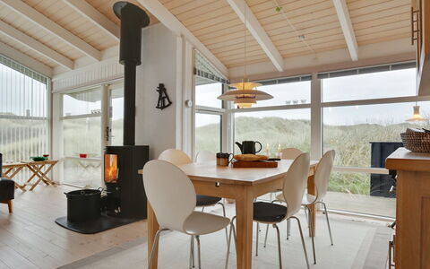 Lennja - 300M from the Sea: Plant Community, Sunlight, Herbaceous Plant, Garden, Plantation, Agriculture, Farm