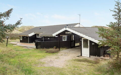 Lennja - 300M from the Sea: Plant Community, Sunlight, Herbaceous Plant, Garden, Plantation, Agriculture, Farm