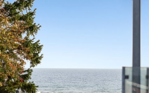 Hethin - 100M from the Sea: Grass, House, Roof, Home, Cottage, Shrub, Land Lot, Rural Area, Farmhouse, Groundcover