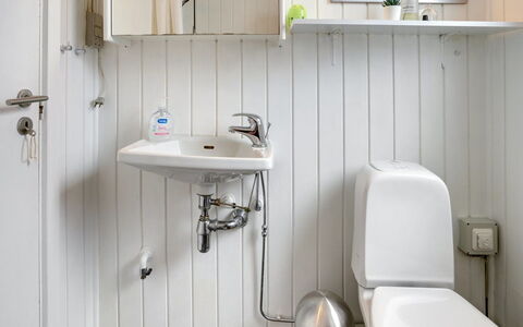Edel - 650M from the Sea: Plumbing Fixture, Wall, Bathroom, Bathroom Sink, Sink, Interior Design, Flooring, Tap, Floor, Plumbing