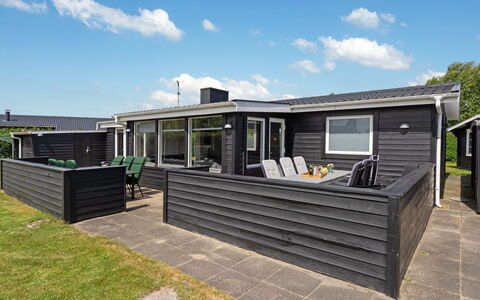 Edel - 650M from the Sea: Siding, Deck, Garden Buildings, Outdoor Structure, Plank