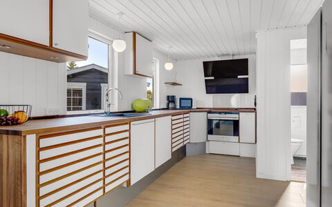 Edel - 650M from the Sea: Wood, Flooring, Interior Design, Floor, Kitchen, Countertop, Ceiling, Wood Flooring, Cabinetry, Room