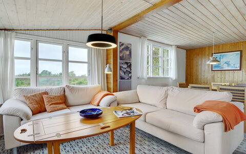 Githa - 100M to the Fjord: Blue, Shrub, Cottage, Groundcover, Garden, Estate, Shade, Landscaping, Farmhouse, Eco Hotel