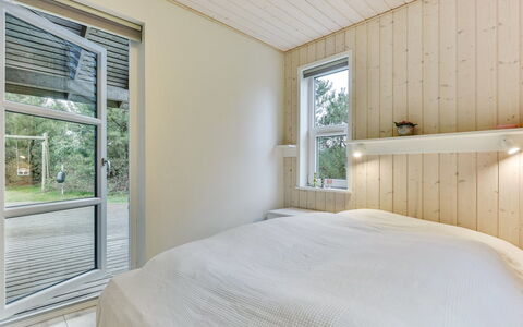 Anethe - 100M to the Fjord: Wood, Flooring, Ceiling, Floor, Interior Design, Home, Bedroom, Wood Flooring, Room, Bed