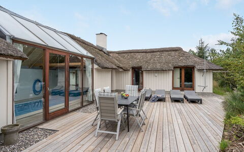 Waldar - 900M from the Sea: Blue, Shrub, Cottage, Groundcover, Garden, Estate, Shade, Landscaping, Farmhouse, Eco Hotel