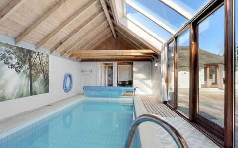Waldar - 900M from the Sea: Blue, Shrub, Cottage, Groundcover, Garden, Estate, Shade, Landscaping, Farmhouse, Eco Hotel
